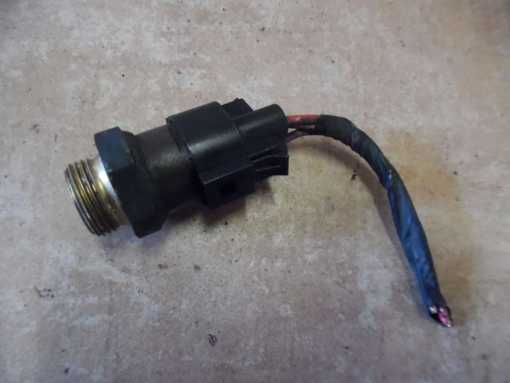 VW Golf IV 1J Khlerlfter Temperaturschalter mit Stecker 1H0973203