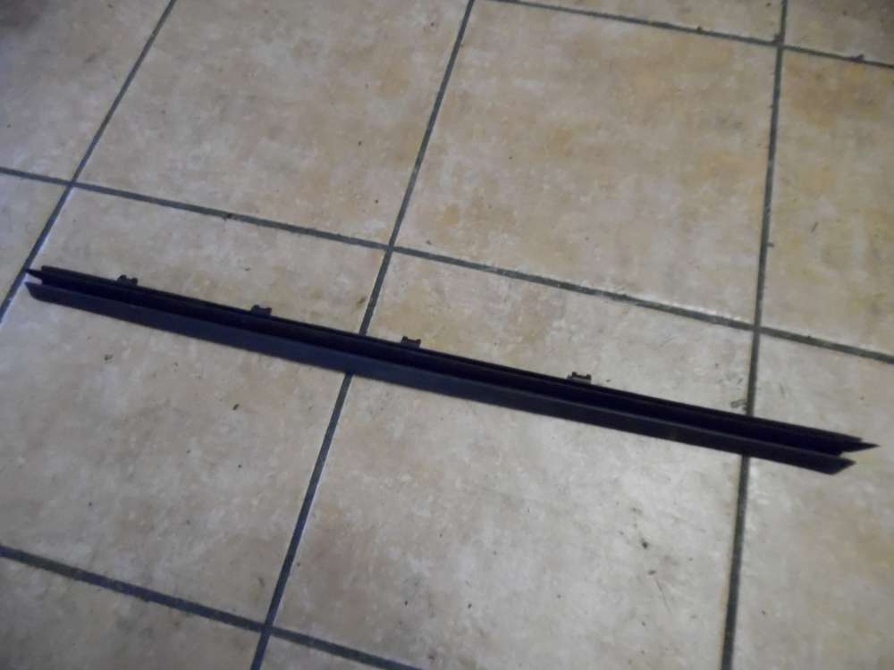 BMW 3er E90 Schachtabdichtung Innen Vorne Links 