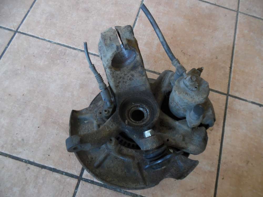 VW Golf IV 4 Achsschenkel Radnabe Bremssattel Vorne Links