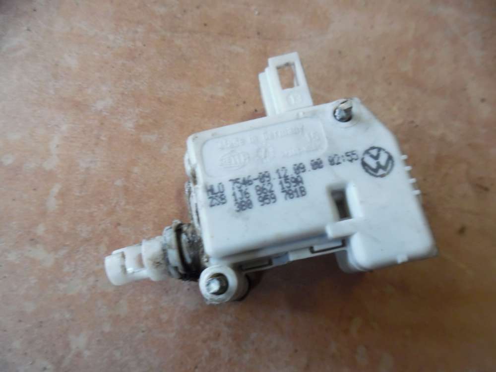 VW Golf 4 1J1 Stellmotor ZV Heckklappe 3B0959781B / 1J6862159A