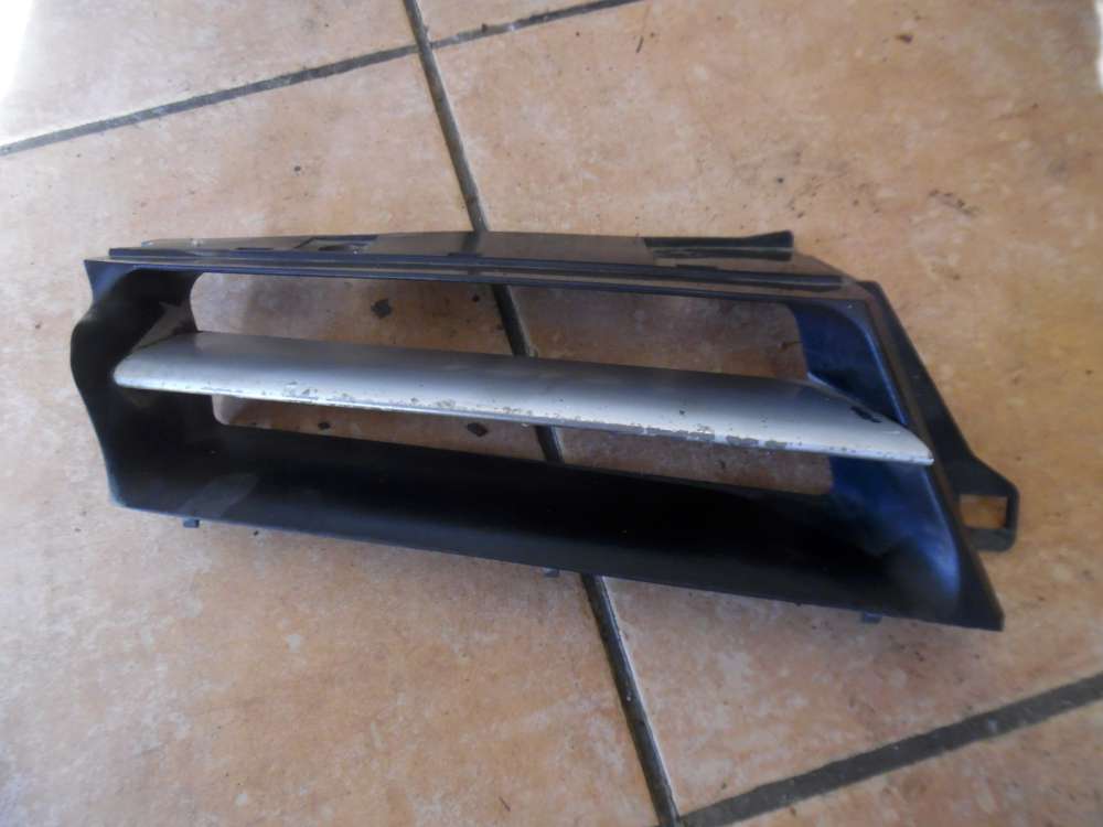 Alfa Romeo 156 Grill unten Stostange Rechts 156017391 