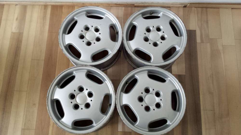 4 x Alufelgen Mercedes- Benz KBA 44301  ,  7Jx15H2   ET : 45