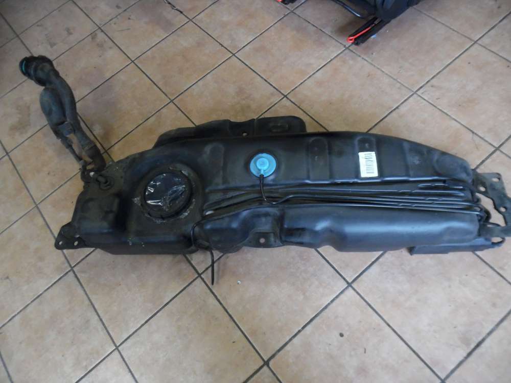 Renault Twingo II Kraftstoffbehlter Kraftstofftank 8200491601 