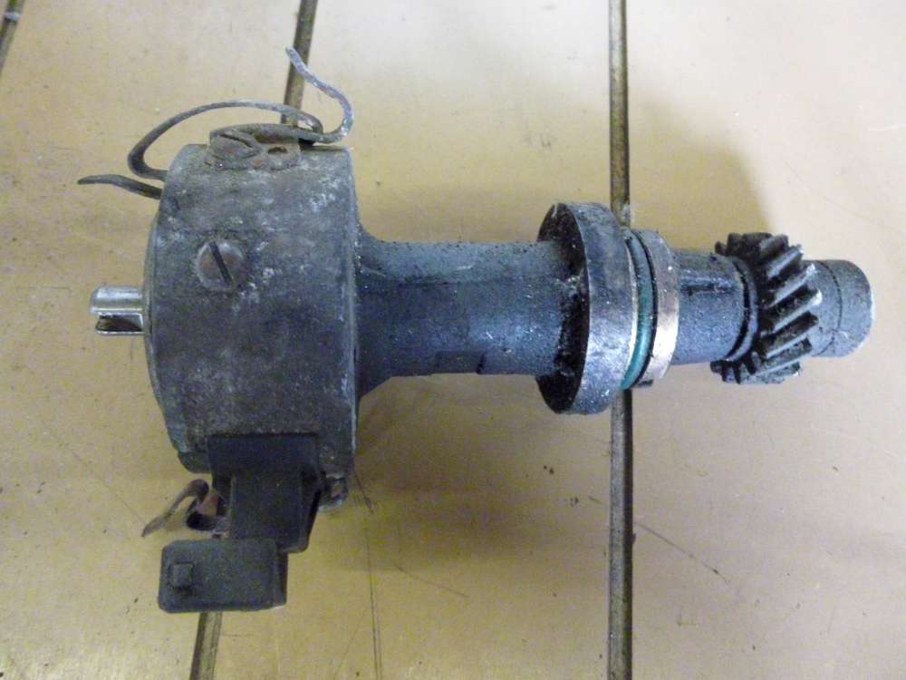 VW Audi 80 Zndverteiler Verteiler 050905205