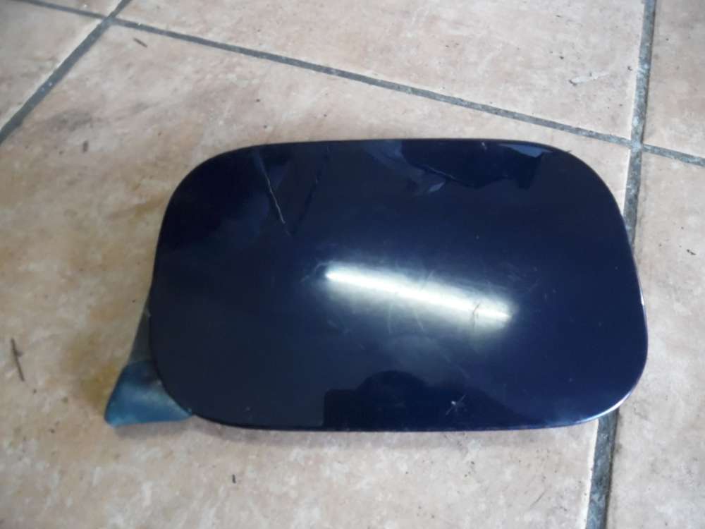 Audi A4 8E Tankklappe Tankdeckel 8E0010184H