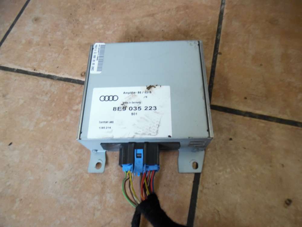 Audi A4 8E Steuergerät Verstärker Amplifier 8E9035223