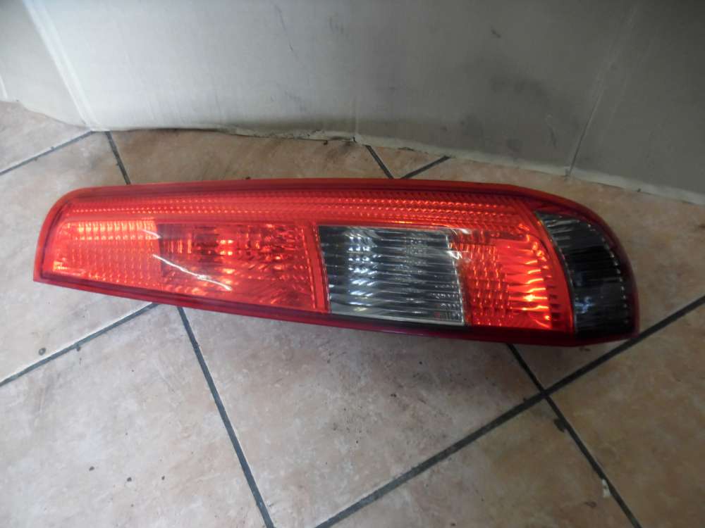 Ford Fiesta V Rücklicht Rückleuchte Rechts 2S51-13A602