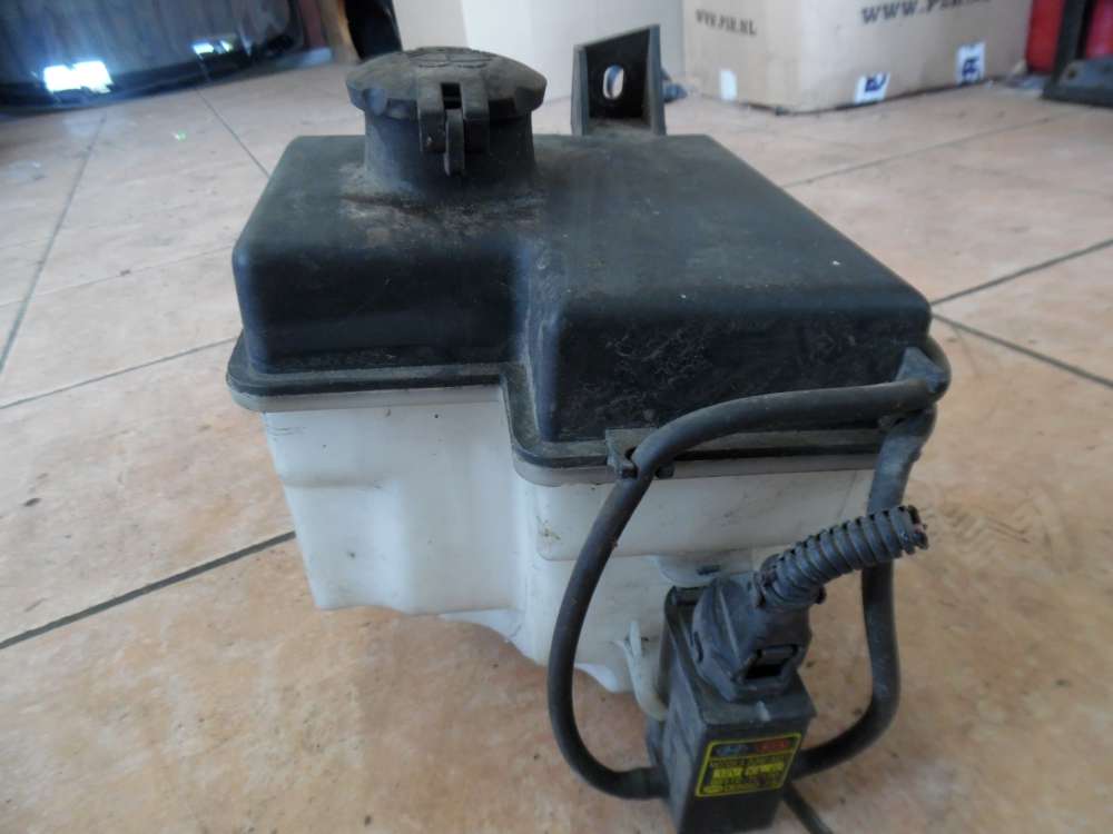 Hyundai Getz Wischwasserbehlter mit Pumpe 98610-1C000  98510-1C100  
