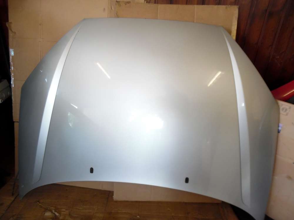 Ford Focus Motohaube Silber Farbcode : 08