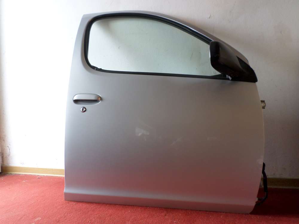 Toyota Yaris Verso Tr Vorne Rechts Farbe: Silber
