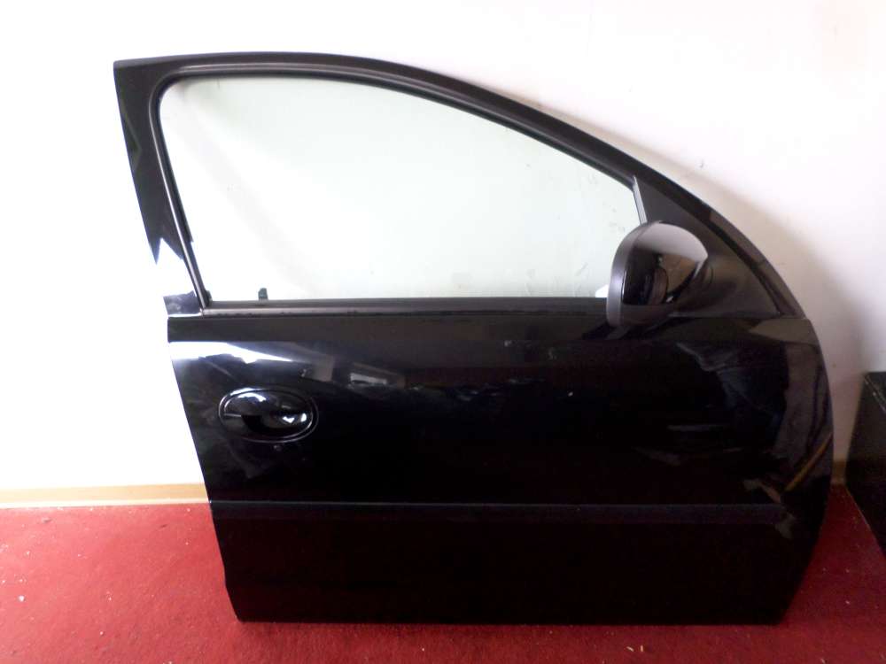 Opel Corsa C F08, F68 Bj 2004 5 Tren Beifahrertr Tr vorne rechts Farbe: Schwarz metallic
