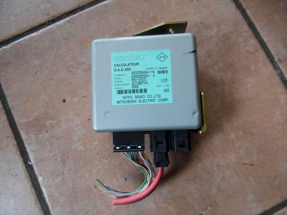 Renault Clio II Steuergert ECM ECU 8200092424 