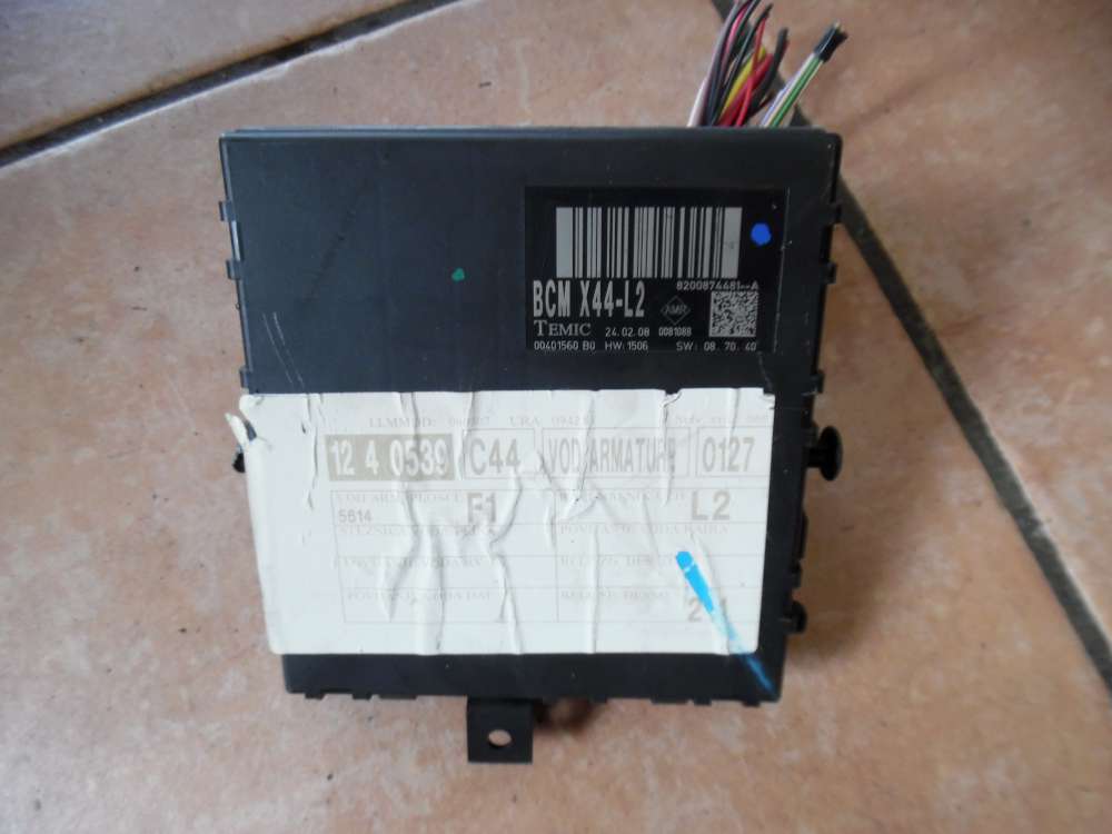 Renault Twingo Steuergerät Zentralelektrik BCM X44-L2 8200874481 A