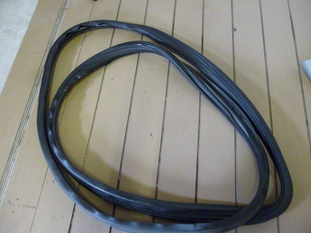 Skoda Octavia Bj:2002 Trdichtung Vorne Links