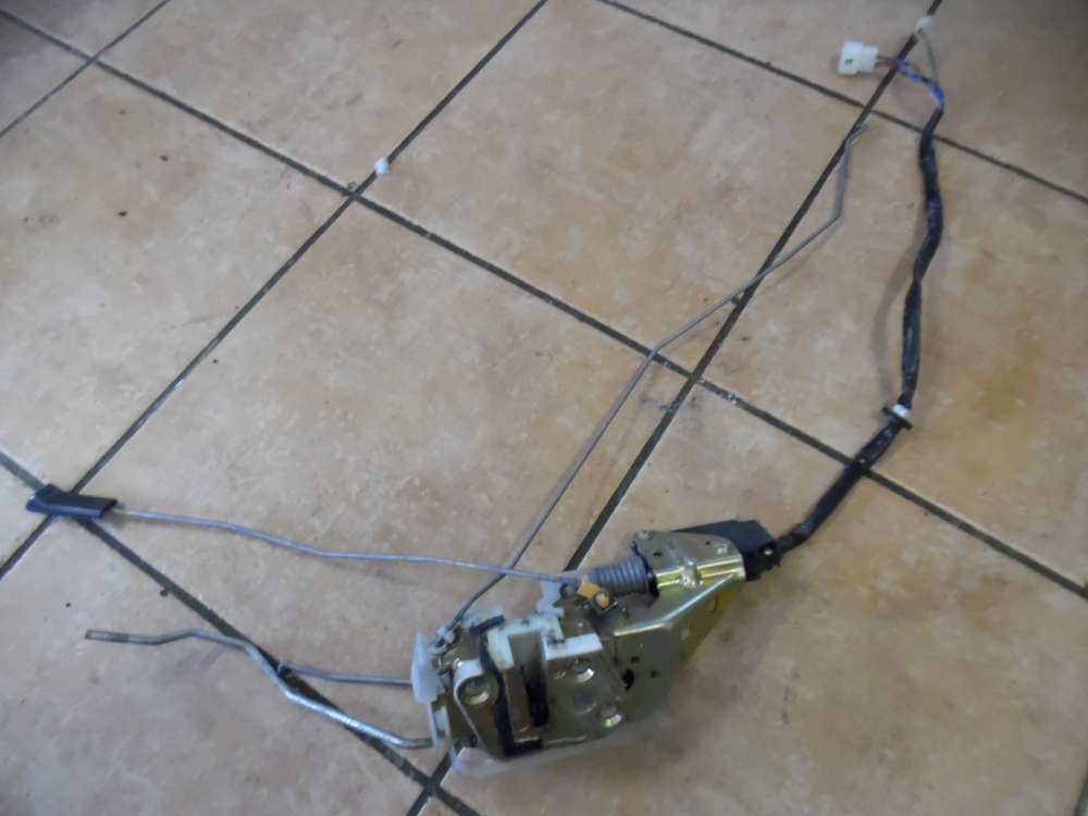 Mazda 323 BA Türschloß Schloß Vorne Links