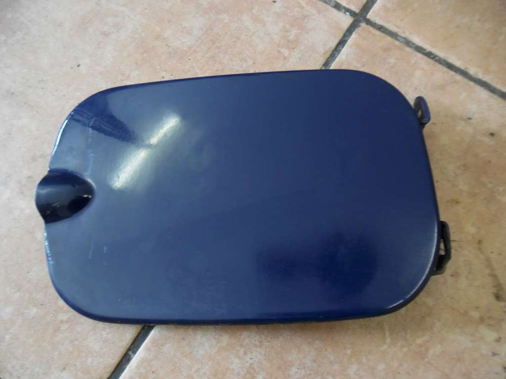 Dacia Sandero Tankklappe Tankdeckel 8200389403