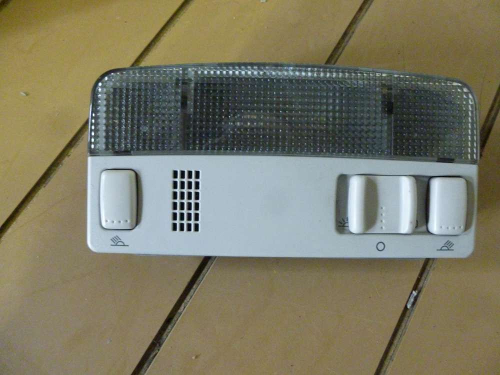 Skoda Octavia VW Golf 4 Bora Touran Innenraumleuchte 3B0947105C Innenleuchte