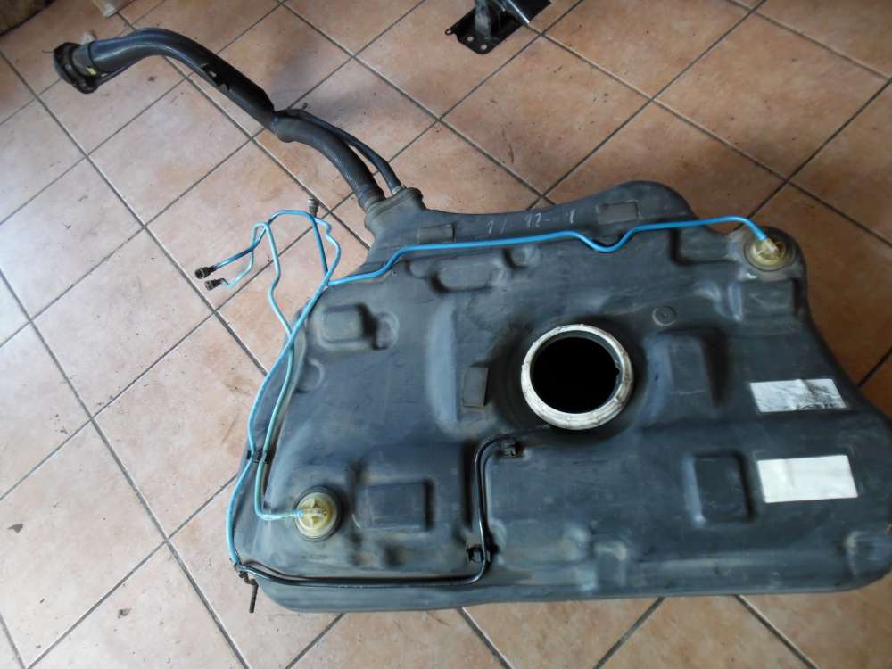 Fiat Stilo 192 Tank Benzintank Kraftstofftank 46813022