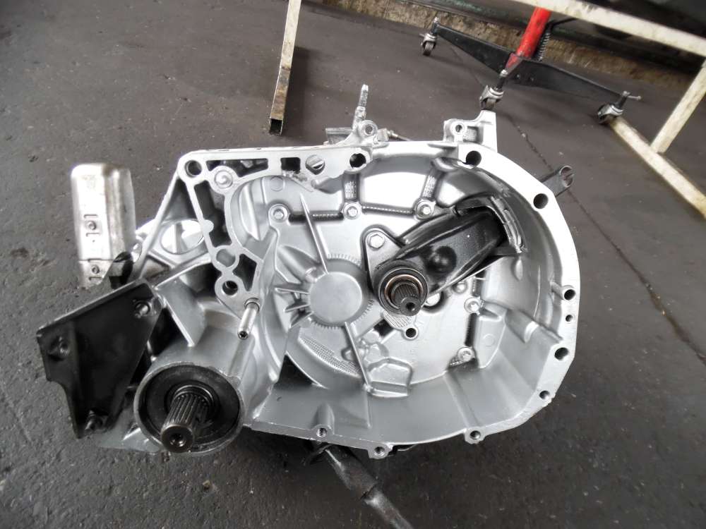 Renault Kangoo Getriebe Schaltgetriebe 5-Gang 282000KM FAC-533