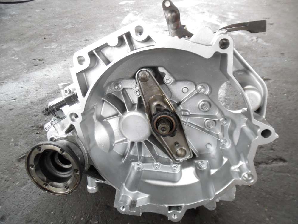 VW Polo 9N 1,2L Getriebe Schaltgetriebe 5-Gang GSB 02T301103K