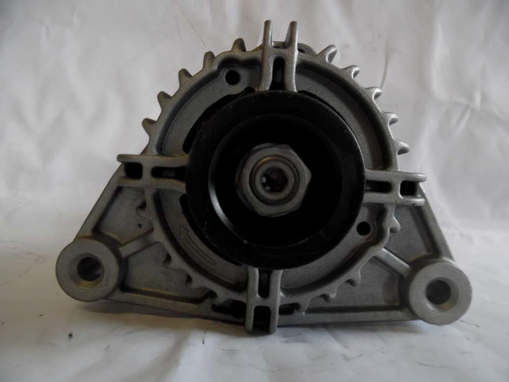  Lichtmaschine Generator 70A Opel ZX 13222929 Denso 012100940