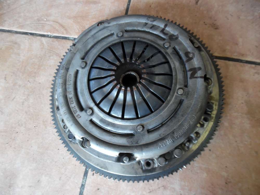 VW Polo 9N 1,2 Schwungrad Druckplatte Kupplungssatz GSH 030141025A ROH 030105271