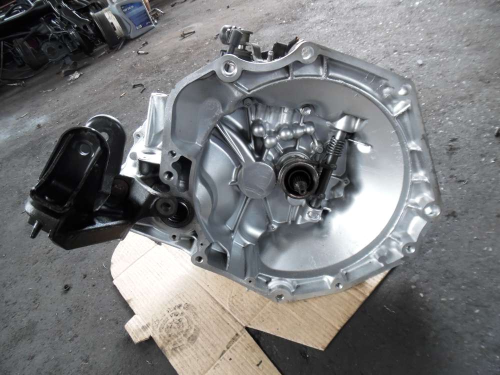 Opel Agila A Getriebe Schaltgetriebe 5-Gang 220000KM 24401455