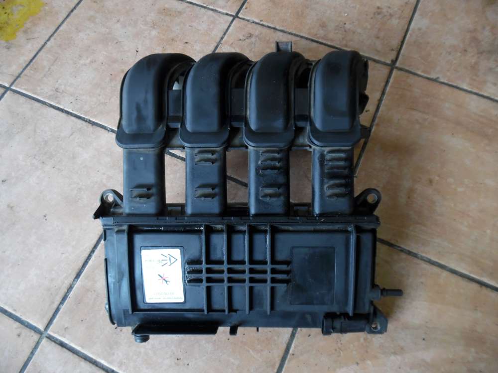 Renault Clio II Ansaugkrümmer 8200123925