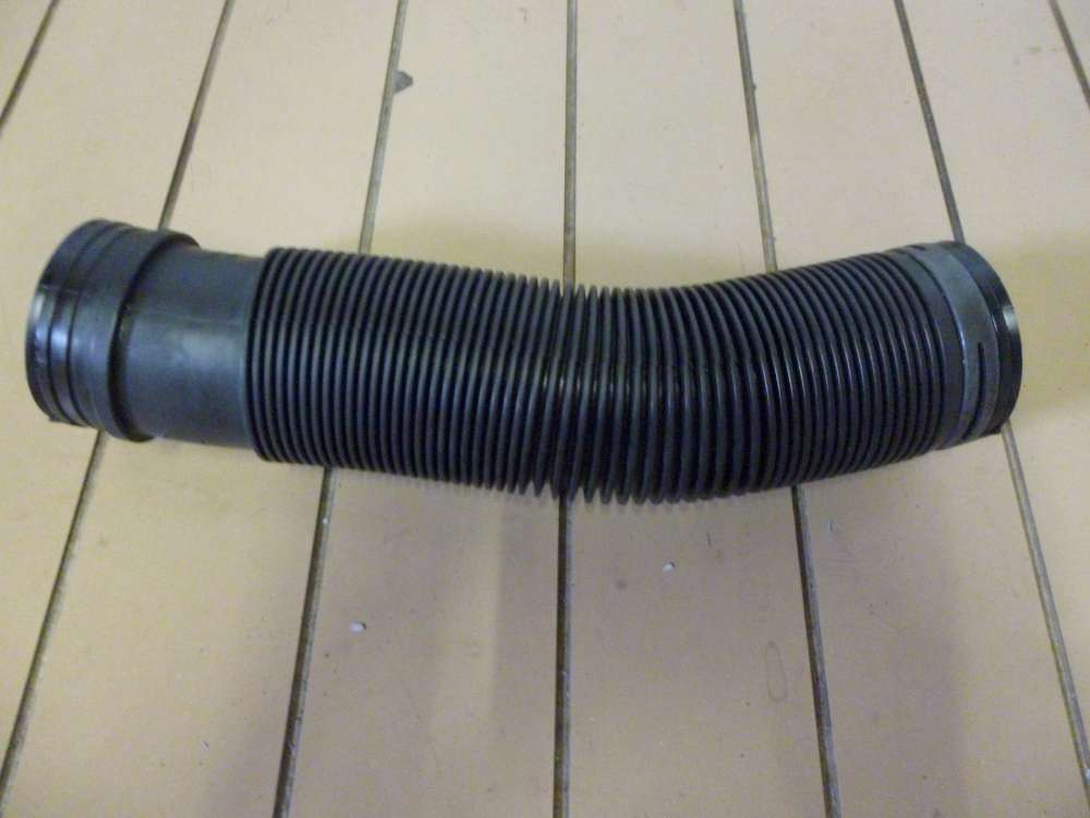 VW Golf 4 Bj 1999 - 2000  Verbindungsrohr Schlauch 1J0129684J