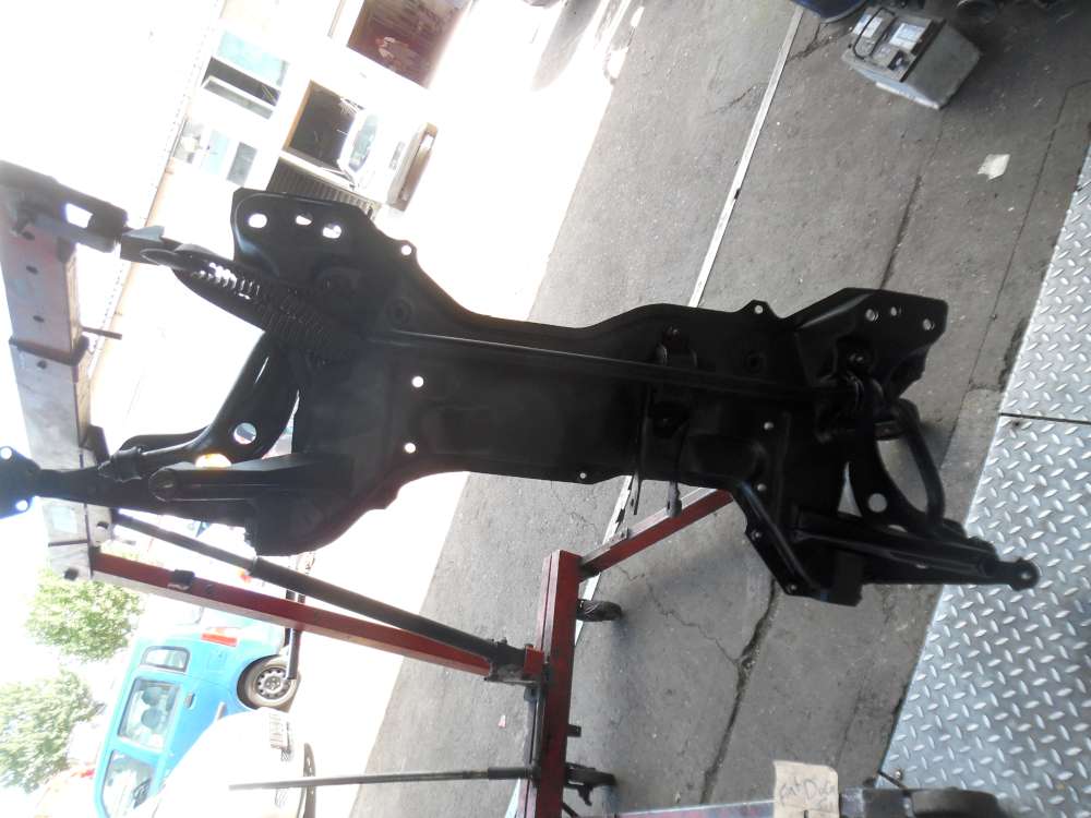 Fiat Ducato Bus Vorderachsträger Vorderachse Motorträger mit Querlenker 1331642080