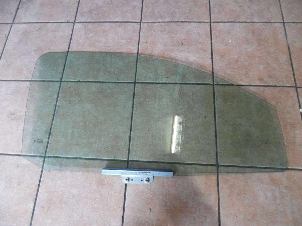 Ford KA 3-Trer Trscheibe Vorne Rechts 