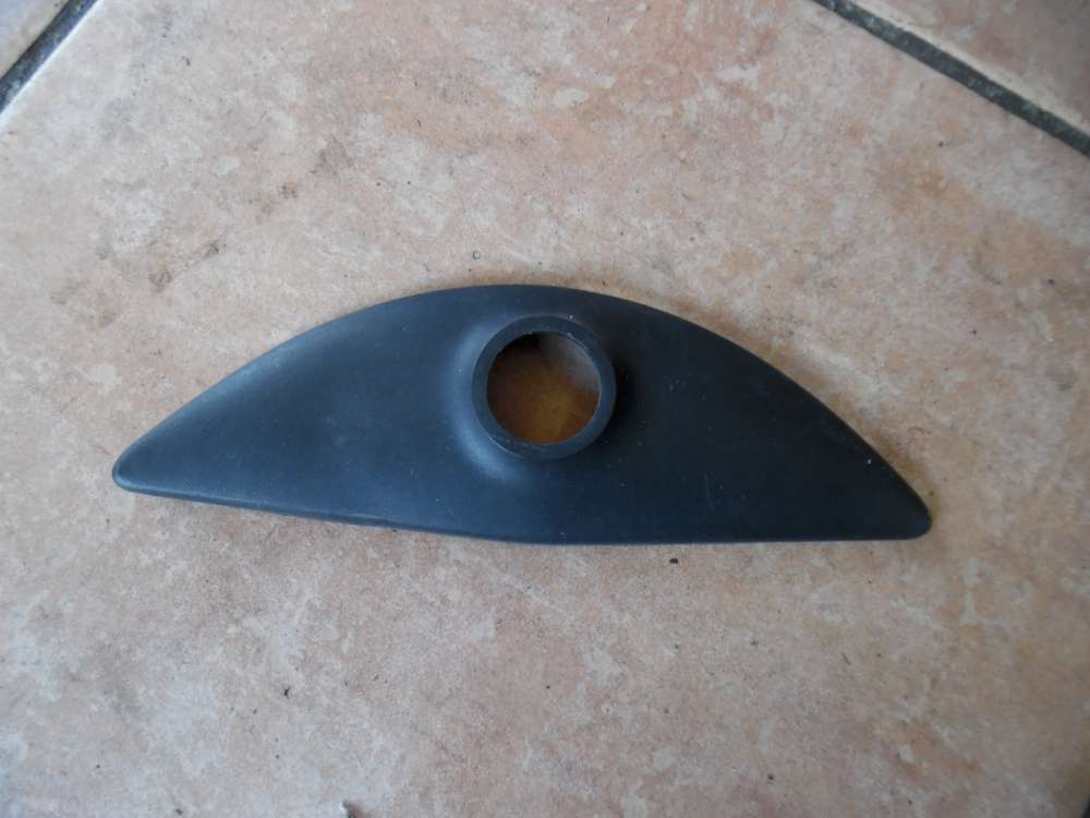 Renault Twingo II Scheibenwischermotor Abdeckung Hinten 8200479673