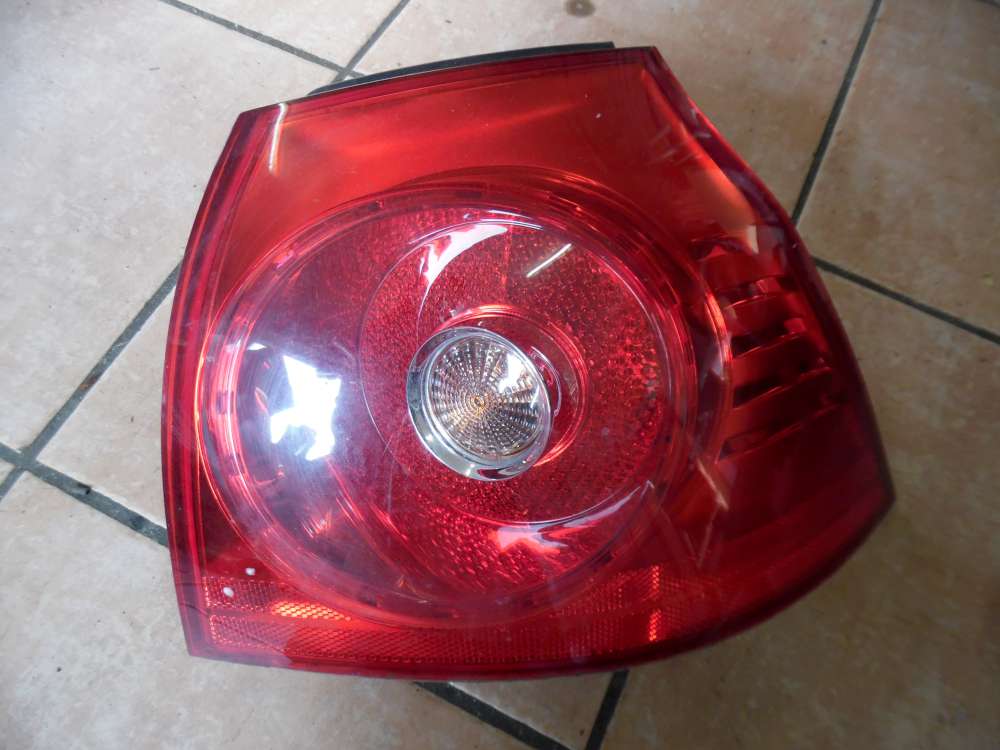 VW Golf 5 Rckleuchte Heckleuchte Rechts 1K6945096