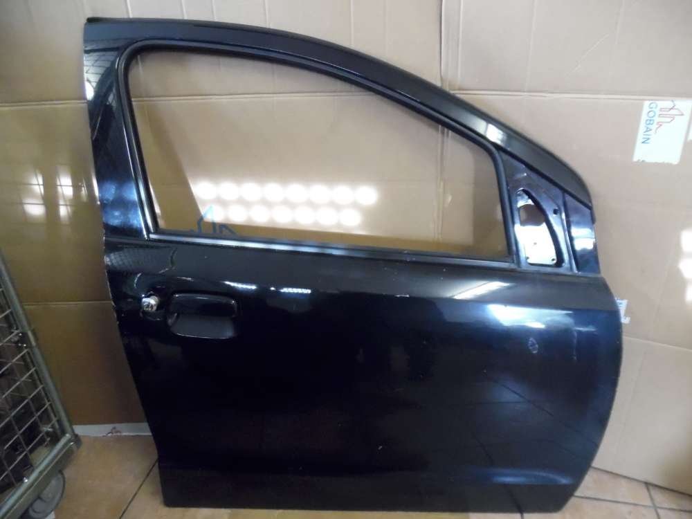 Nissan Pixo Tr Vorne Rechts Schwarz Farbcode : ZAMG