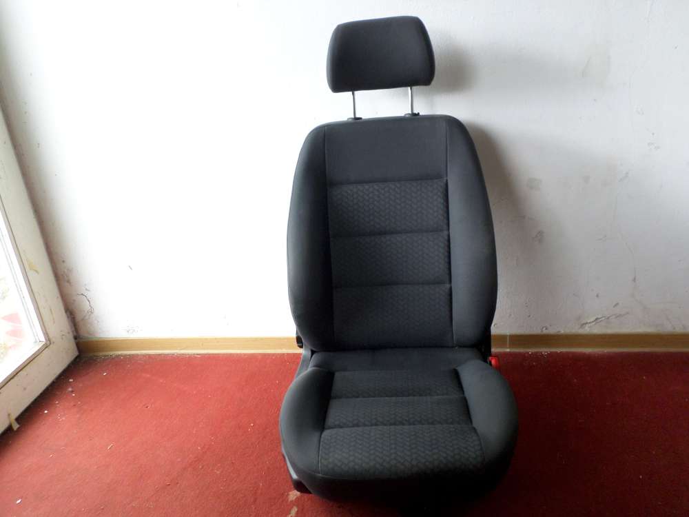 Audi A4  BJ98 Orginal Sitz Vorne Rechts 