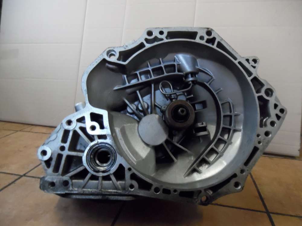 Opel Corsa D Getriebe Schaltgetriebe 5 Gang GM: R90400206 / 649354685 HP0732C/14