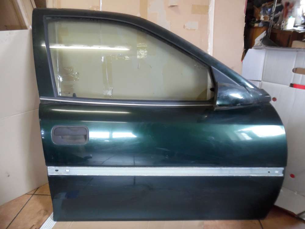 Opel Vectra B Kombi Tr Vorne Rechts grn Farbcod : 359