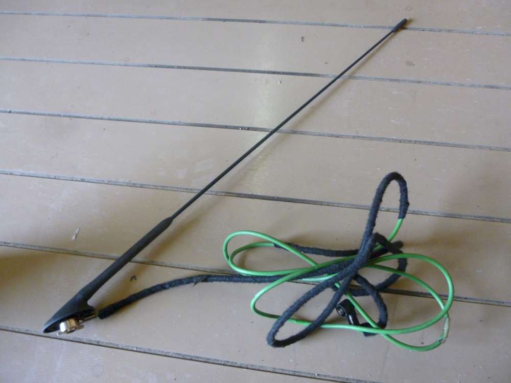  Ford Fiesta Bj:2004 Originalantenne Dachantenne Antenne 2S661-18812AC
