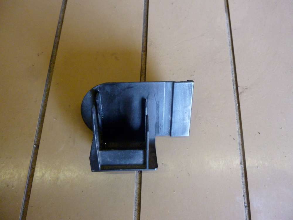 VW Golf 4 Halter fr Steckgehuse 1J0906029