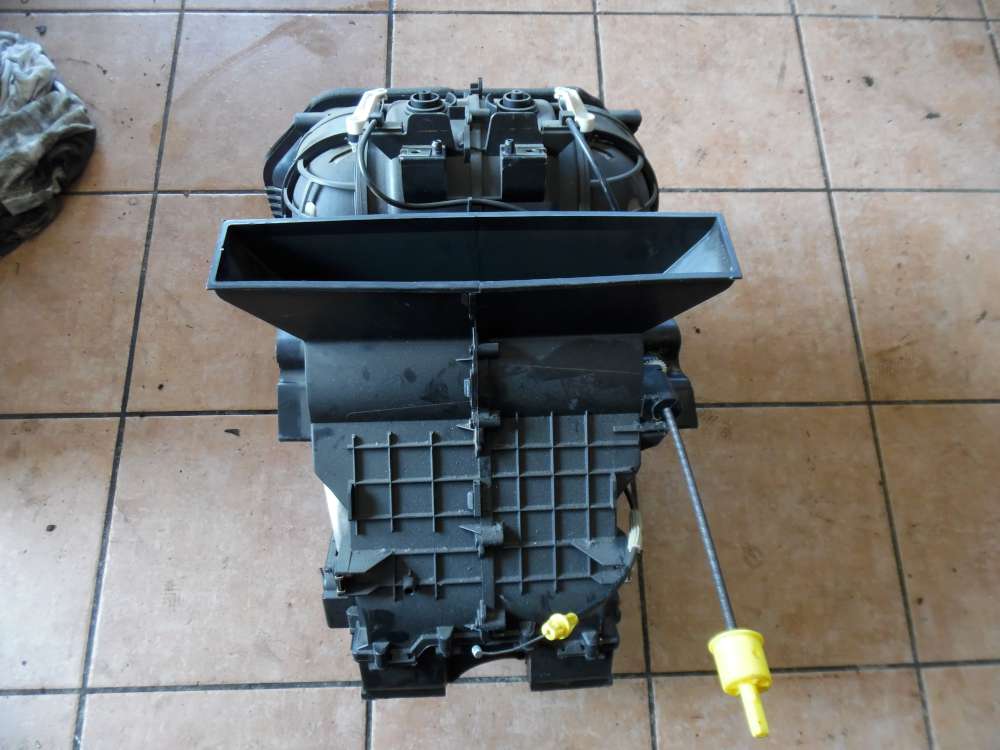 Ford Fiesta V Klimakasten Heizungskasten Gebläsekasten 2N1H-19B555-AM