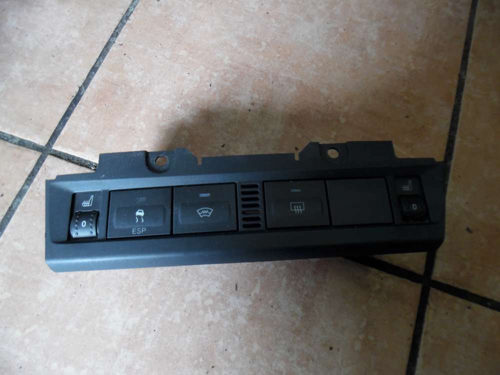 Ford-Focus II Schalterleiste Schalter ESP Heckscheibenheizung Sitzheizung 4M51-13D734