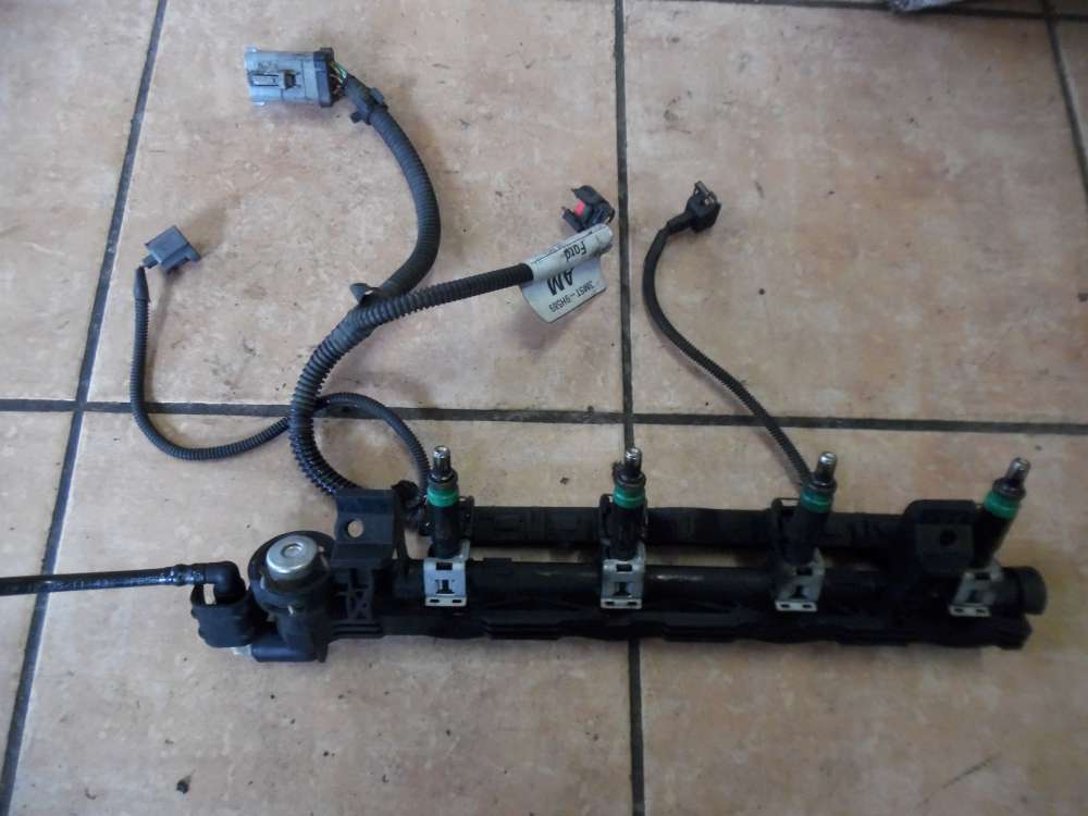 Ford Focus II Einspritzleiste mit Düsen 98AG-14A390-LB
