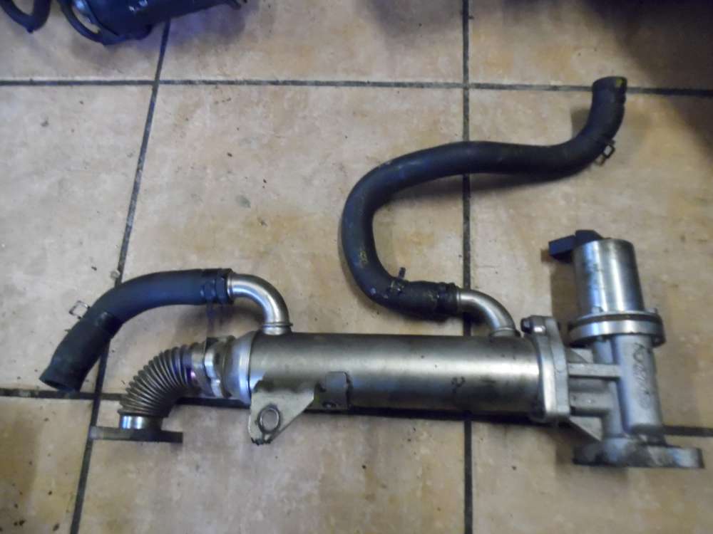 Kia Carens III AGR-Ventil Kühler 28410-27410 28416-27400