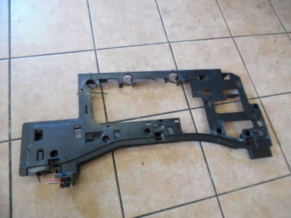 Mercedes-Benz C-Klasse W202 Kabelkanal Steckerhalter Hinten 2025457740