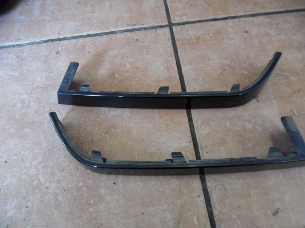 BMW 3er E46 Heckblende unter Rückleuchte Rechts / Links 7020080- 7020079