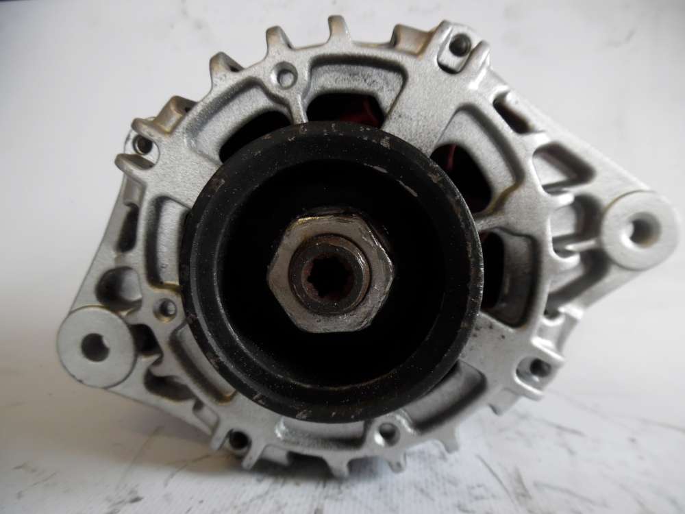 Lichtmaschine Generator 70A  Hyundai, Kia 37300.02551 Valeo 2655517