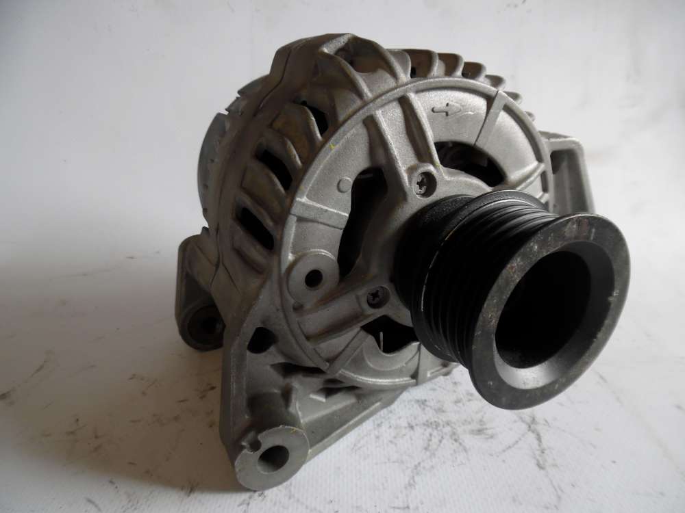 Lichtmaschine Generator 90A BMW 3er E46 316i 318i Z3 0123325011 Bosch 1435425.1