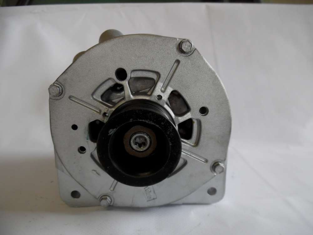 Lichtmaschine Generator 155A Renault 8200290220 Valeo 2542819C