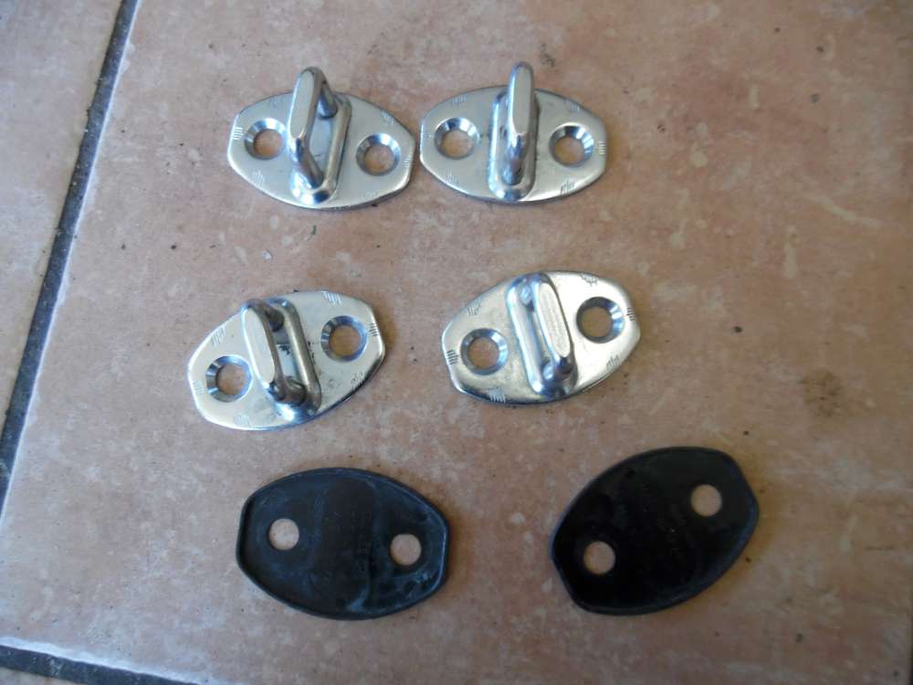 Seat Cordoba 6L Türschliesskeil Schließkeil Fanghaken 6H0837033