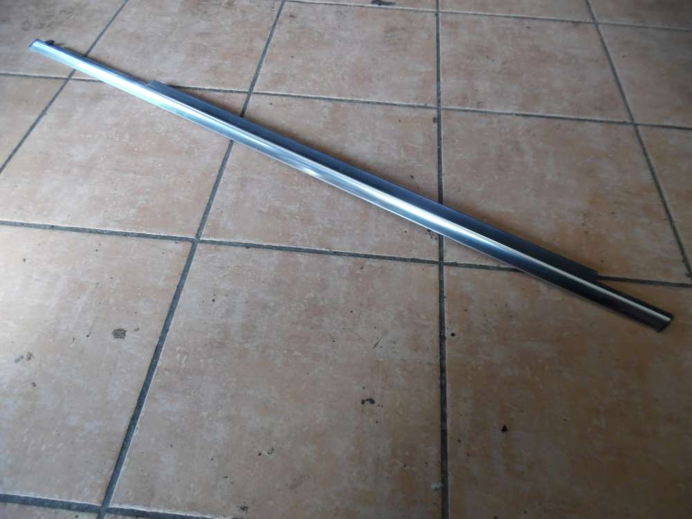Mercedes C-Klasse W204 Fensterleisten Leiste Auen Vorne Links 
